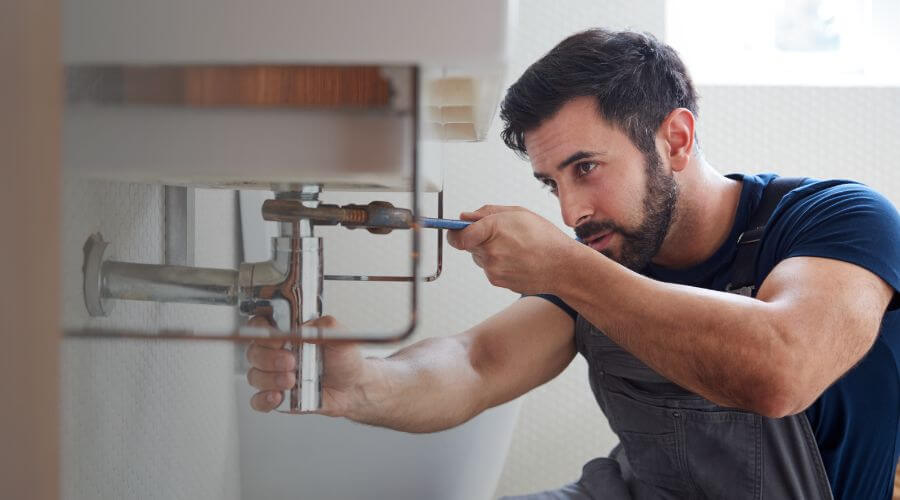 Faucet aerator cleaning/replacement in Montpelier, IN